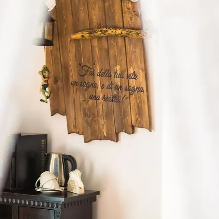 Il Folletto Del Nocleg ze śniadaniem 4*